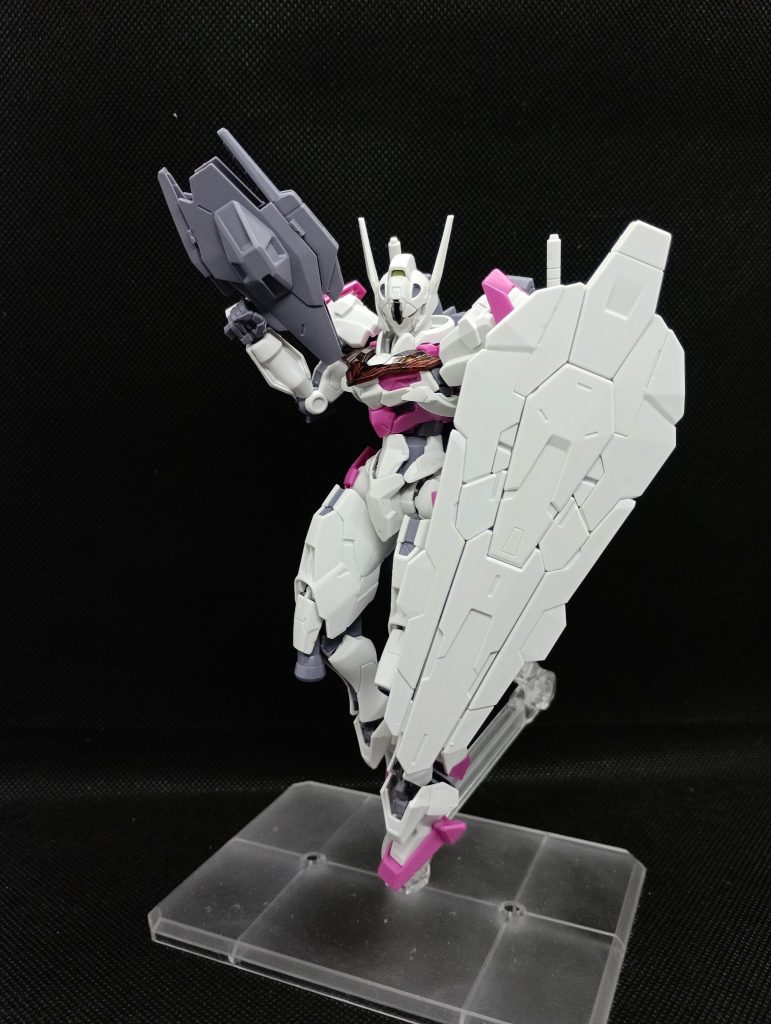 六つ目は、HGガンダムルブリスですエアリアルのプロトタイプ的なMSですねこれと同時にキャリバーンが作られていた、これを元にルブリスウルやルブリスソーンが作られた、等色々な設定を盛られた個性的なMSですよね