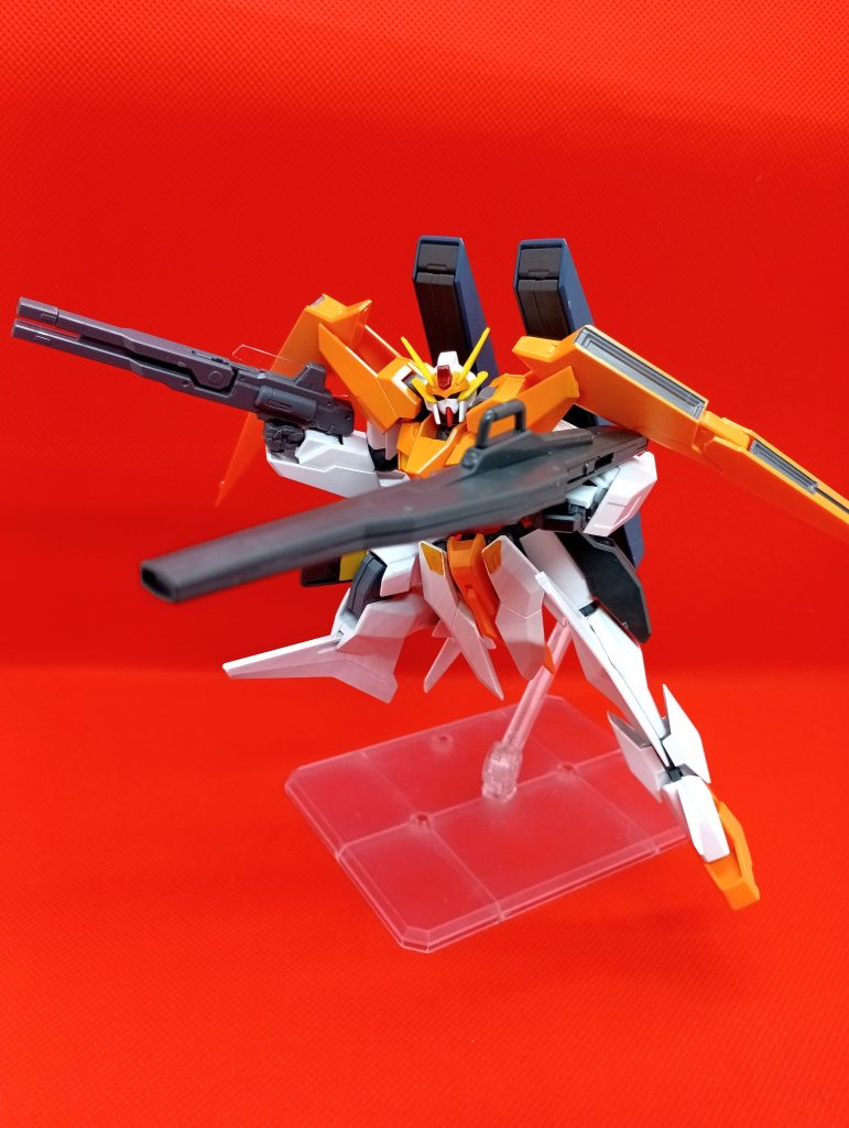 七つ目は、HGガンダムアリオスです最終決戦の追加装備を装備した形態ですね&nbsp;大型のビームライフルがかっこよくて好きですあとケルディムのフル装備版を手に入れれば3機揃うので、気長にその機会を待とうと思います