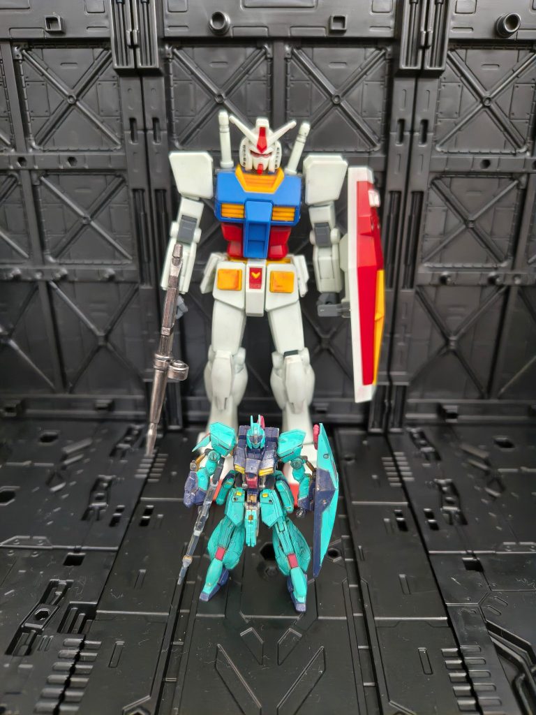 サイズ比較の為に素組みEGと本当はHGリ・ガズィと並べたかった再販買えたらいいな
