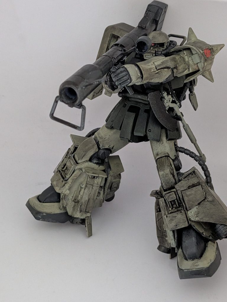 まさにいぶし銀、高機動型、汚れマシマシのザクとなりました。ア・バオア・クーでほんの僅かに観測されたレア機体として製作しました。