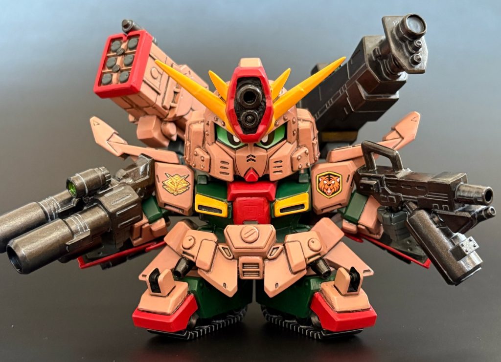 →集中砲火だ！くらえ！！G-ARMS 陸戦部隊リーダーの中尉。怪力自慢で猪突猛進。