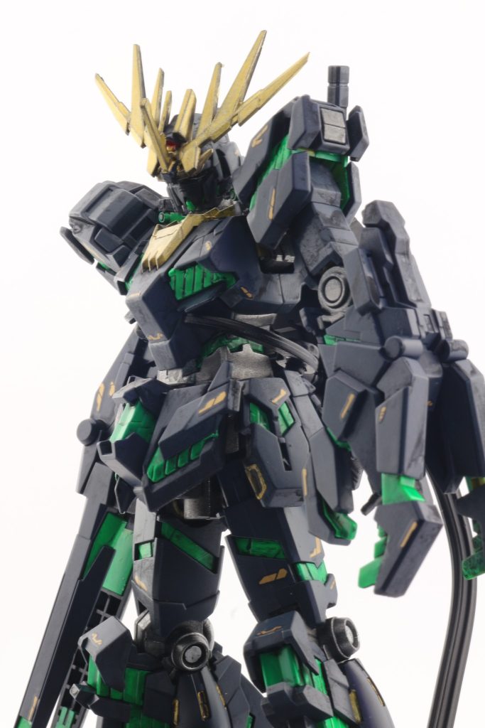 グリーンの発色には色々悩みましたが