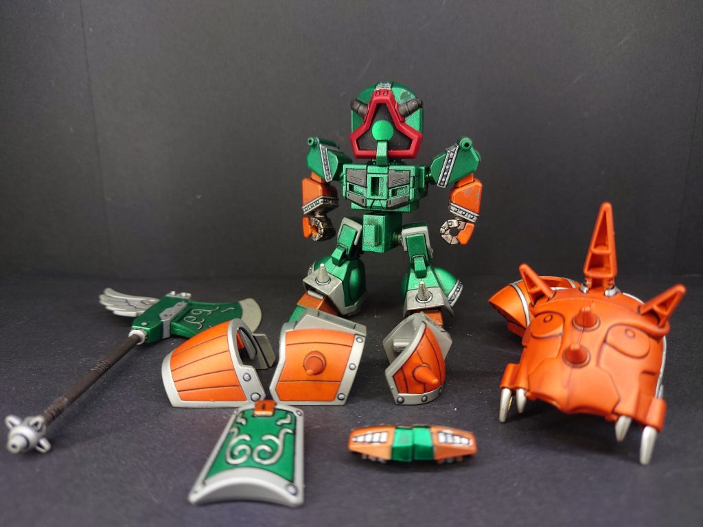 軽装形態と以下カラーレシピオレンジ…メタリックオレンジ(T)グリーン…メタリックグリーン(T)シルバー…シルバー(C)レッド…メタリックレッド(T)兜角・斧刃部…シャインシルバー(GM)仕上げ…Mr.スーパークリアつや消し(ラッカー)(C)(T)タミヤ・(C)クレオス・(GM)ガンダムマーカー以上でスプレー、筆塗りで全塗装しております。