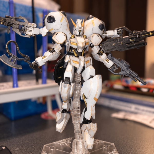 白いガンダムグシオンリベイク 筆塗り