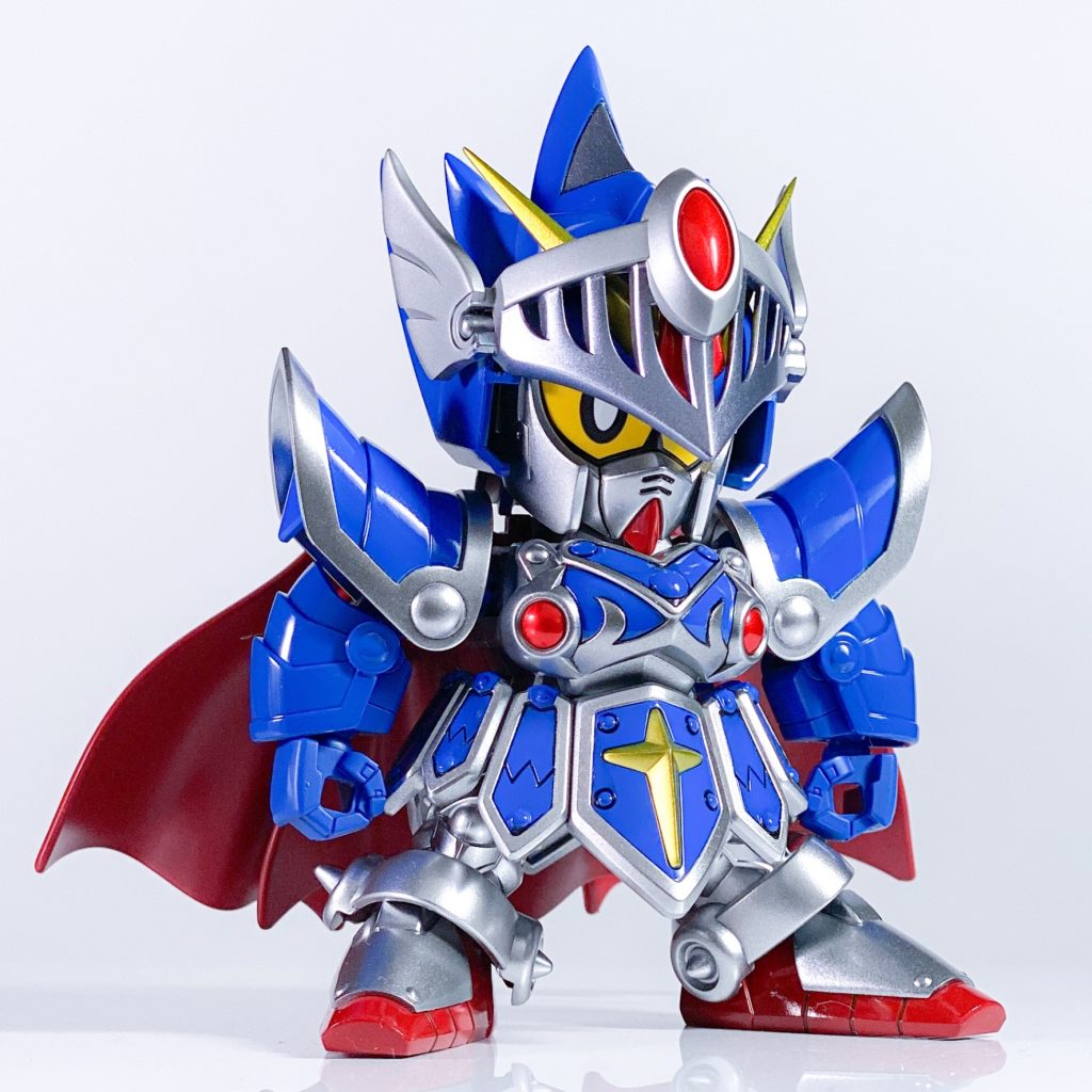 レジェンドBBの騎士ガンダムからマントなどを拝借しました。騎士ガンダムありがとう！笑&nbsp;