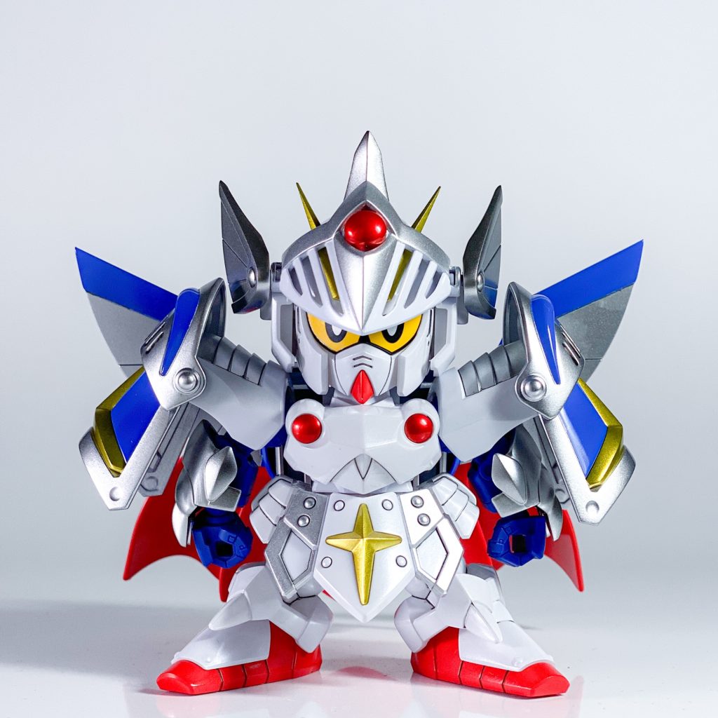 4体目のレジェンドbbバーサル騎士ガンダムでございます。そろそろ、コイツ何体作るんだと言われそうですね。笑&nbsp;