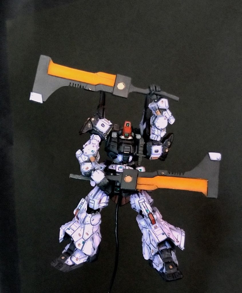 塗装はいつもの黒サフ立ち上げからのマックス風で😊はいそして皆様大好物の格闘戦マシマシポーズでキメてみました😊