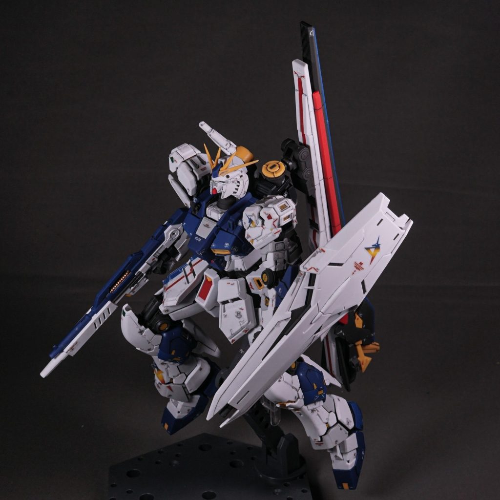 RX-93ff νガンダム–4枚目/制作者：しるばにあ