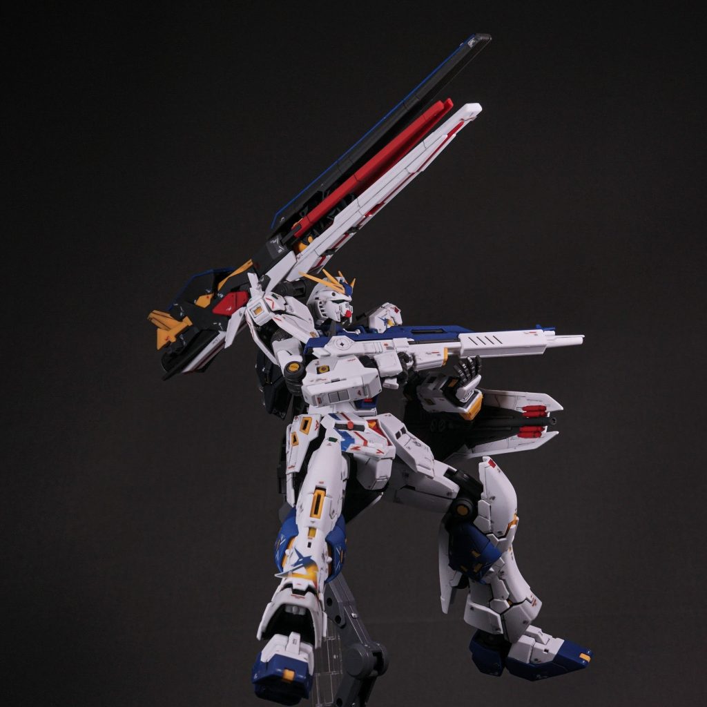 RX-93ff νガンダム–5枚目/制作者：しるばにあ