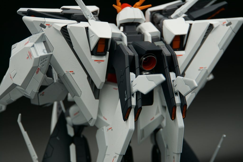 HGUC 1/144 Ξガンダム–2枚目/制作者：Chuck