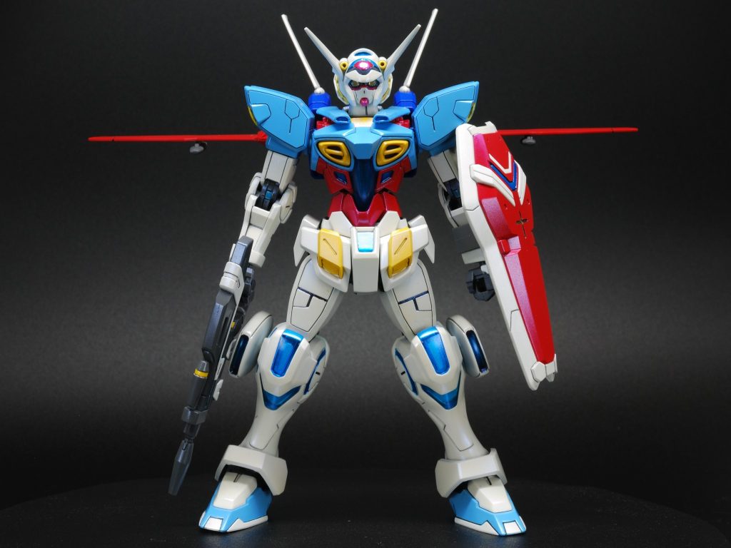 クリアパーツ化されていない発光ポイントがいっぱい有って大変でした。エナメルでクロームシルバーの上からクリアブルーを重ねています。