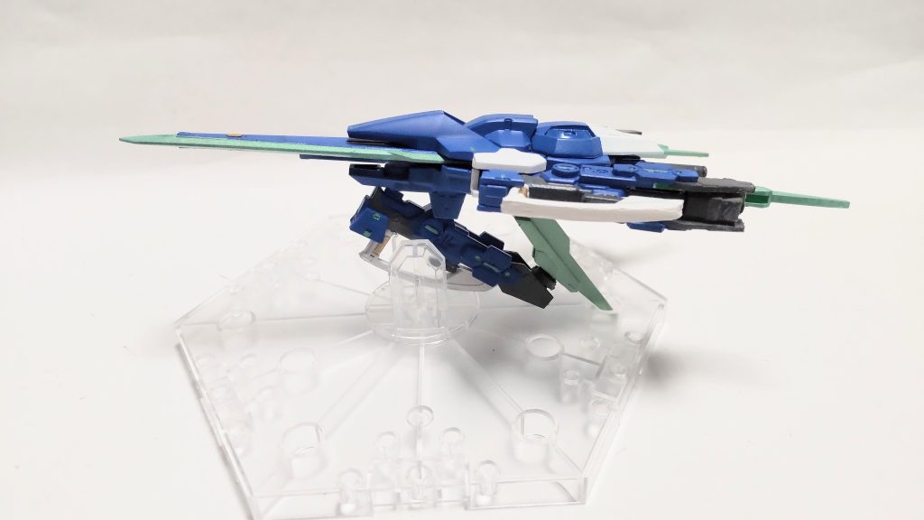 GFガンブレイドは全て磁石で着脱可能になってます。同じもの3つ作るのが面倒くさかったです(笑)🥲〈 使用マーカー〉ブルー、グレー、ニューホワイト、アイグリーン、ファントムグレー、レッド、シルバー、ホワイトゴールド、サイコフレームホログリーン最後までご覧頂きありがとうございます❗️