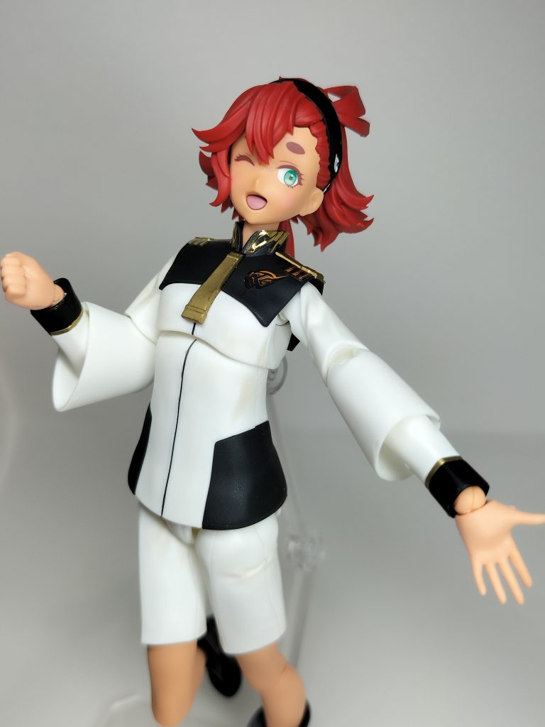 スレッタは色が足りないところを部分塗装しパステルでチークや服の陰影をつけてみました✨️