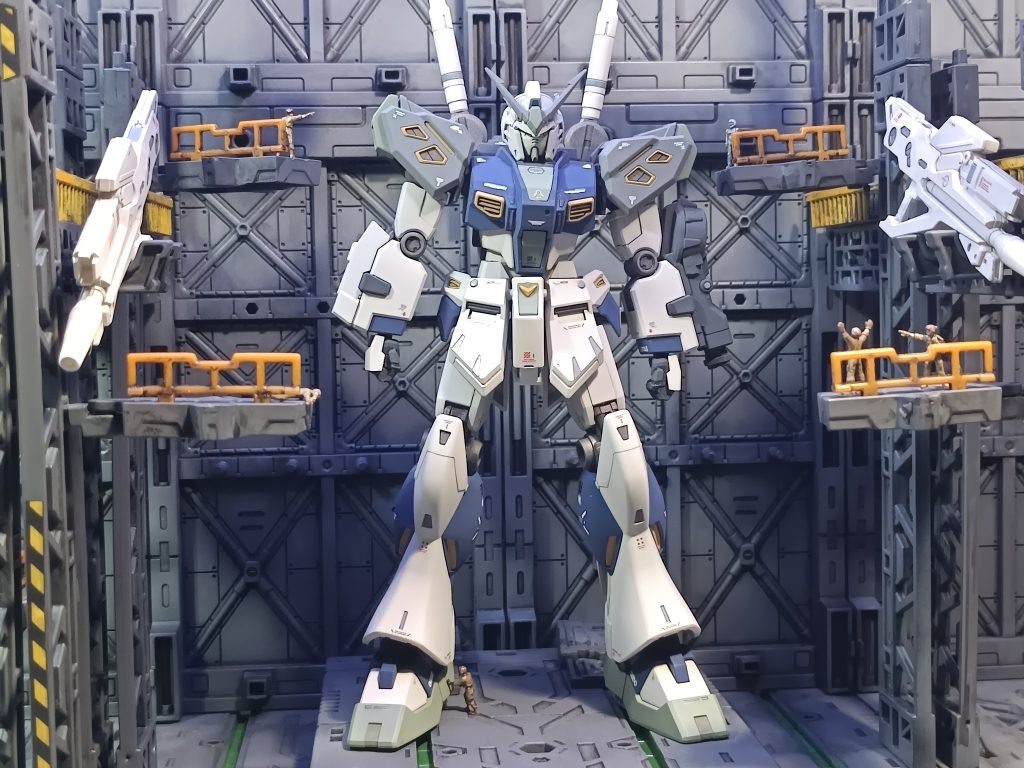 量産型νガンダム–2枚目/制作者：孤独のプラモ