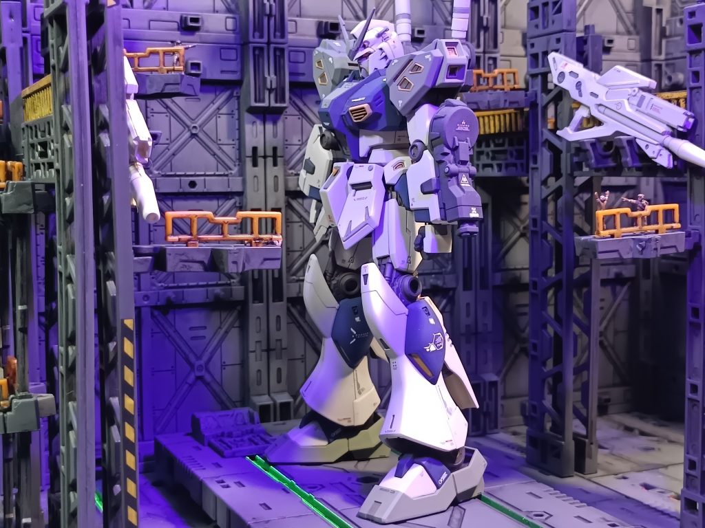 量産型νガンダム–4枚目/制作者：孤独のプラモ