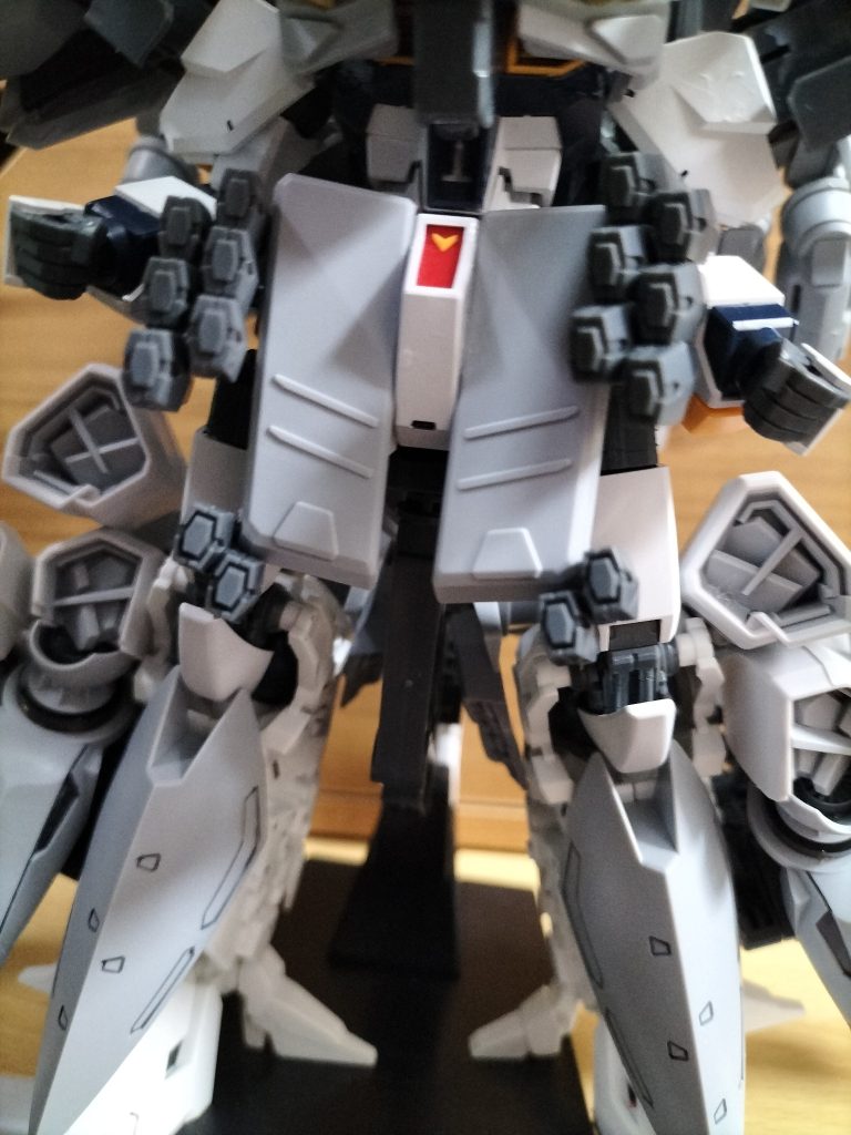 アリュゼウス–3枚目/制作者：F90