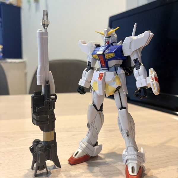アナハイムの最後のガンダムタイプ？バランスチェックの為、仮組み。大半は旧元キットのパーツで構成。（7枚目）