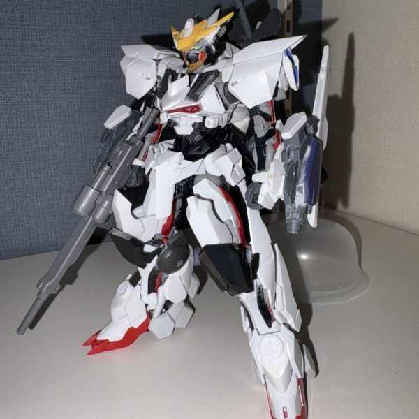 だんだんゴテゴテになってきたあとはv2の羽がつけば完成（2枚目）