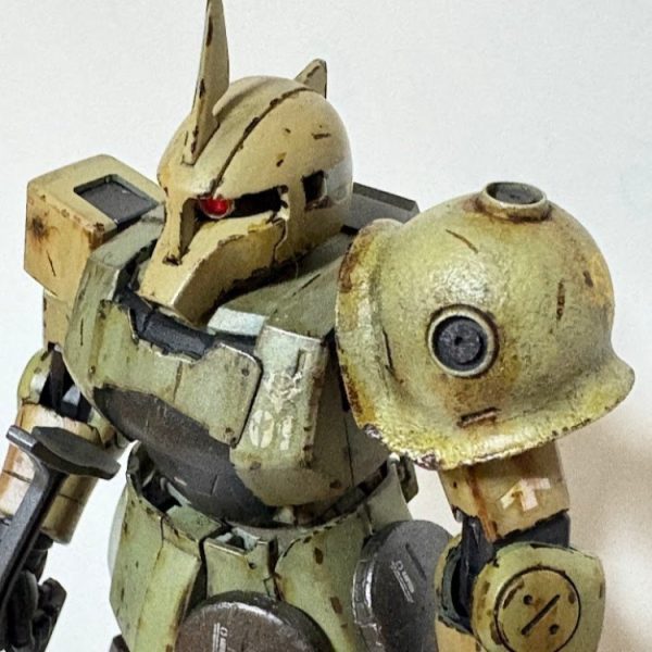 HGUCザク１　トップ機