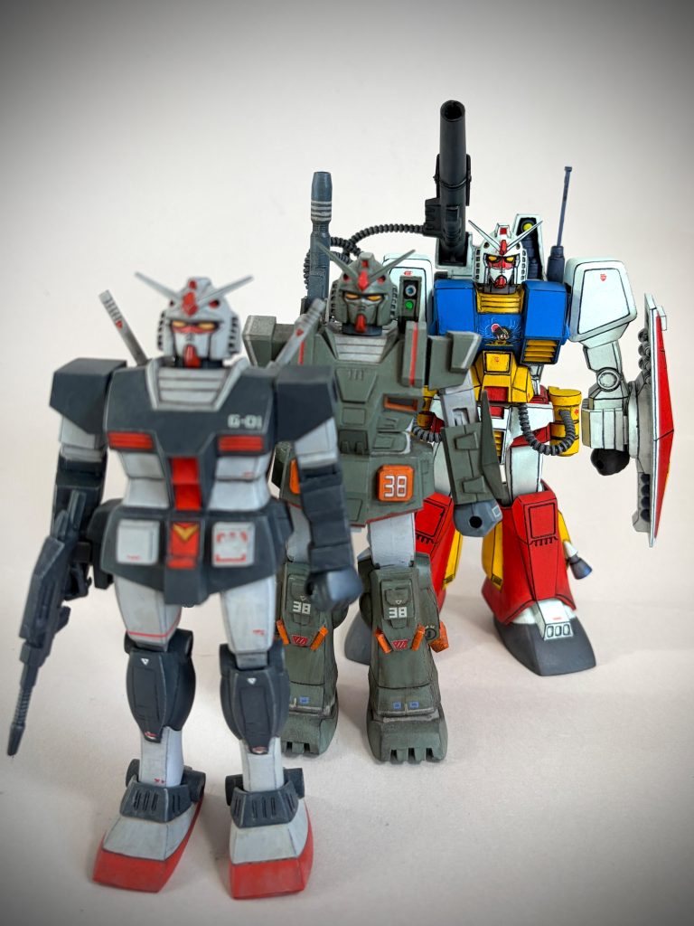 MSVシリーズのガンダムを並べてみました。ボリュームの違いが歴然ですね。