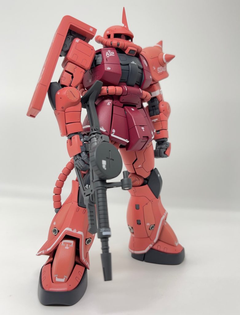 RG2.0ガンダムの隣りに飾れるようバランス修正しました。