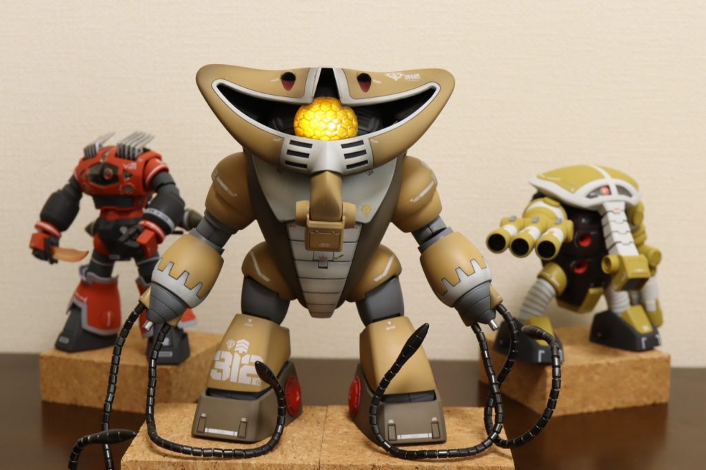 　HGUCのゾゴック、ジュアッグも制作しました。これらは、モノアイの改造、社外デカール貼り付け、部分塗装の簡単フィニッシュです。　拙い作品を、最後までご覧くださり、ありがとうございました。