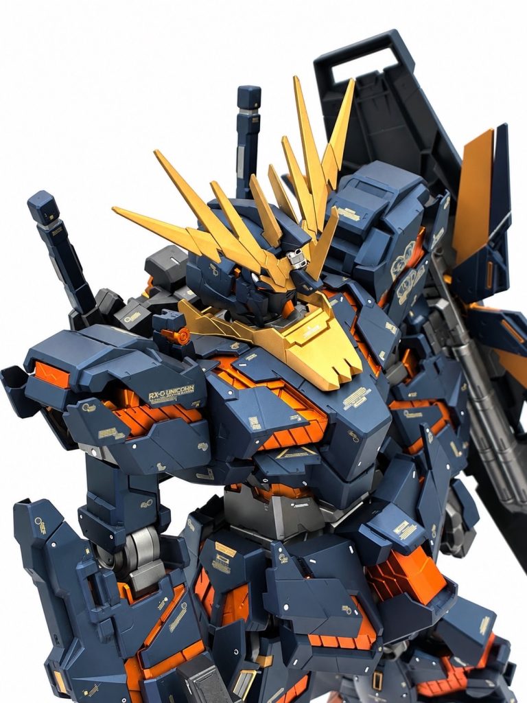 バンシィヘッドは小加工で着くので作業はプラノコと、少々の工作技術で作れます。