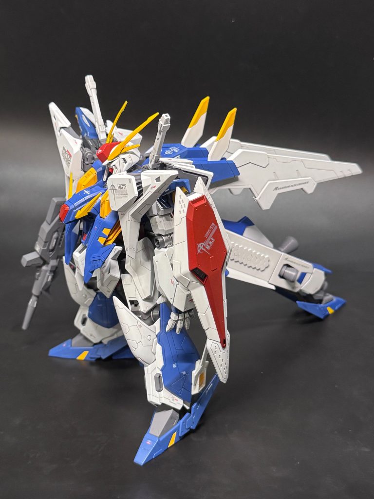 クスィーガンダム ミサイルポット装備