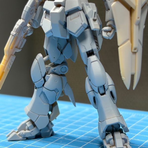 アーティファクト　νガンダムの下半身を