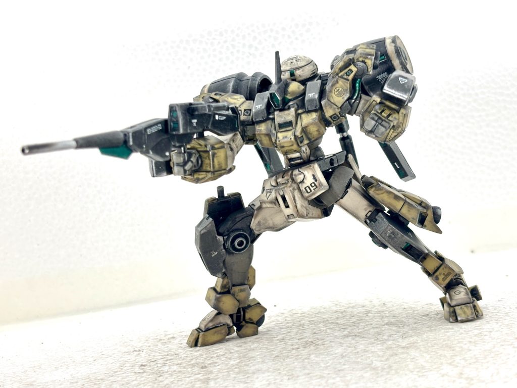 ライフル構え正面。