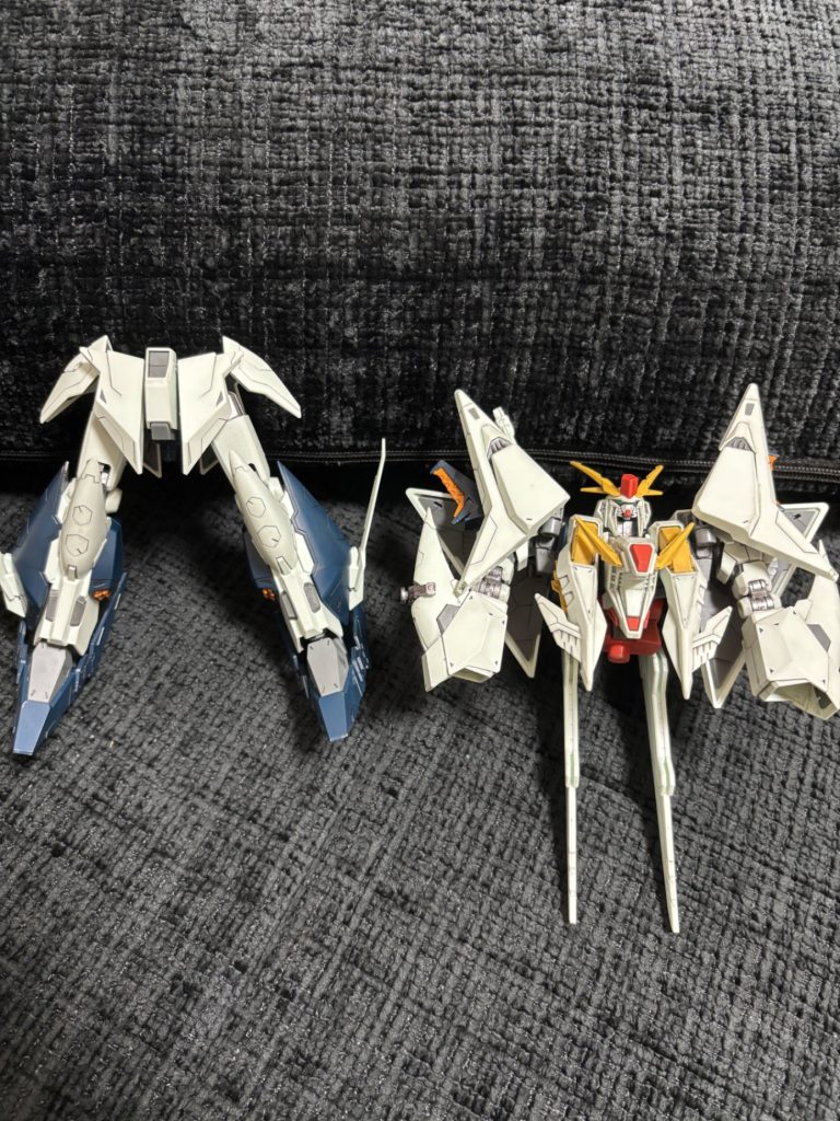 クスィーガンダム–3枚目/制作者：匿名