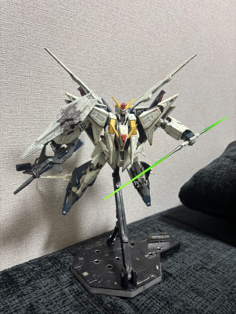 クスィーガンダム–2枚目/制作者：匿名