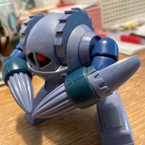 1/144アッグ製作途中 1