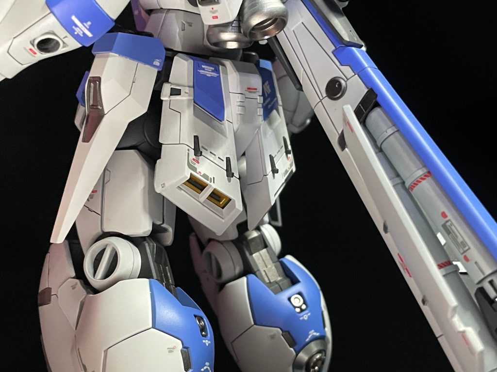 基本的により角ばった印象になるようにしています。