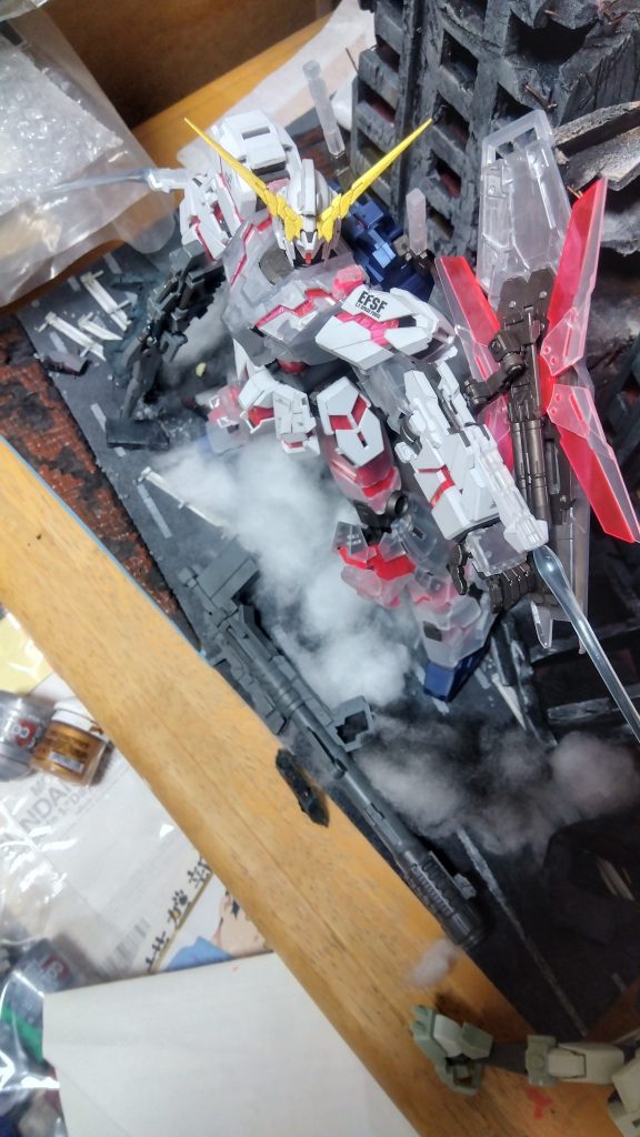 虹ヶ咲の舞台でお馴染みだったユニコーンガンダム。個人的には、激しく動きユニコーンもかっこいいけど、こういう静かな動きのがかっこよく見えるのはなぜでしょうか。