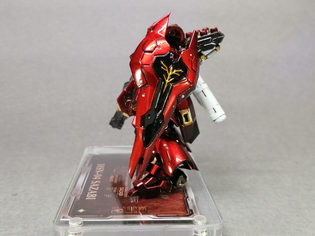 キャンディ塗装はやはり高級感があり非常に目立ちます。初めてキャンディ塗装した時はあまりメタリックさが出ませんでしたが今回はとても綺麗に塗装出来ました。作成して良かったです。