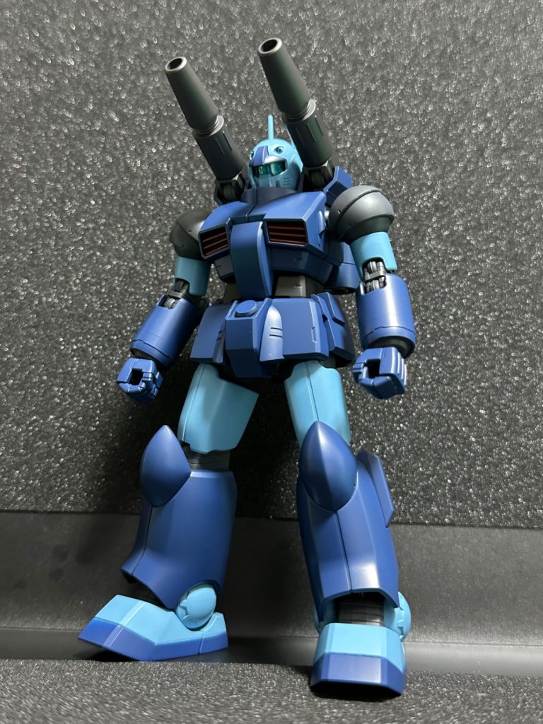 仕上げはセミグロスクリアで光沢を抑えています