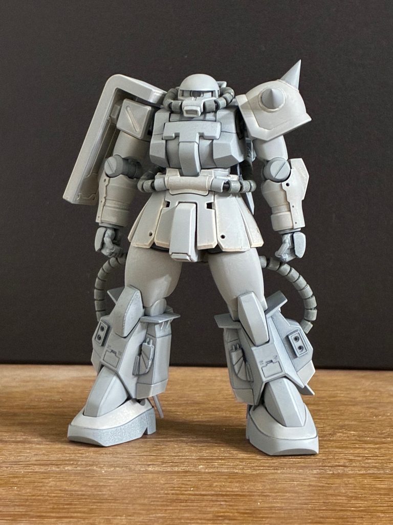 最初のサフを吹いた状態。