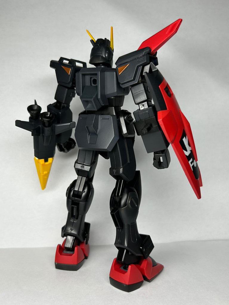 ・背面①本体の基本色であるブラック部は濃さの違う二色を使ってます。