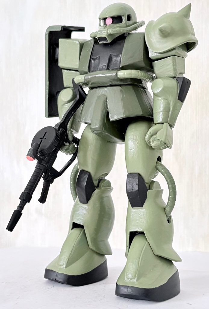過去作とはいえ、MSV期のがっしりしたスタイルは現行キットからは得られない魅力が詰まっている(zaku-kao5)