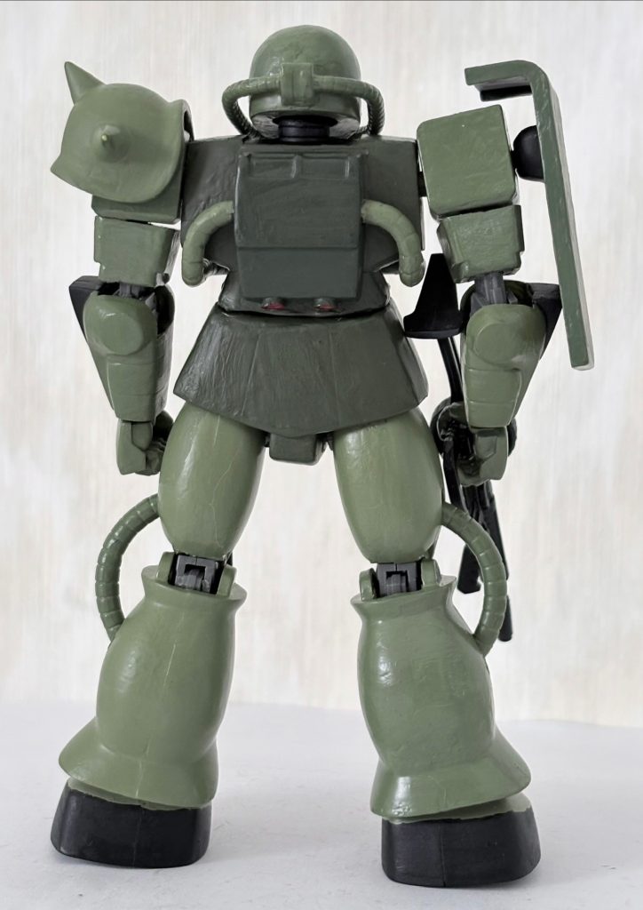 リアビュー。腕と太もものむっちり感がよき(zaku-kao6)