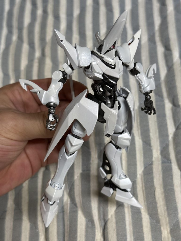 作品名：<p>取り敢えず明日の展示会に持ってくモンは途中ながらも出来たヨ…。 1年で1体なペースもオイオイオイって感じなのに、ぶっちゃけそれすら表面処理からやり直したいレベルなんですがね…そして積みは加速する。さぁどうしよう（笑）。</p>
