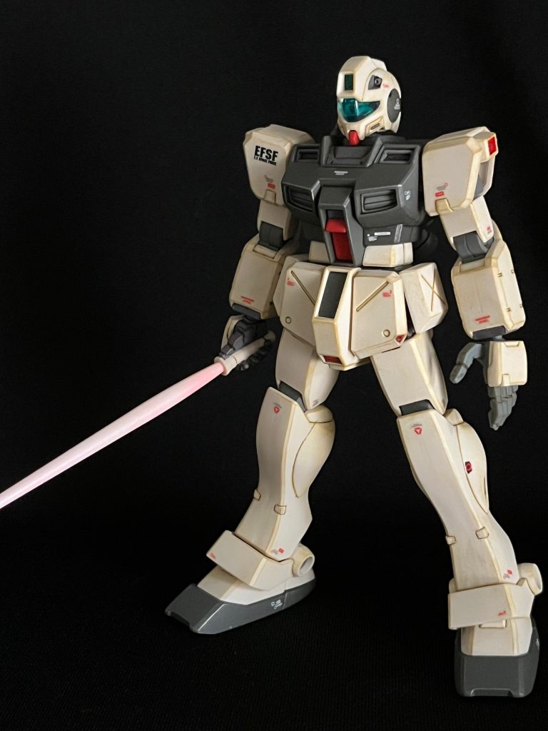 サーベル一体型のハンドパーツは握り方に表情があって良いですね！