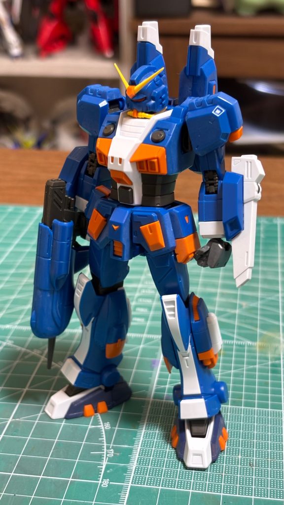 HG 水中型ガンダム–2枚目/制作者：よつうさ