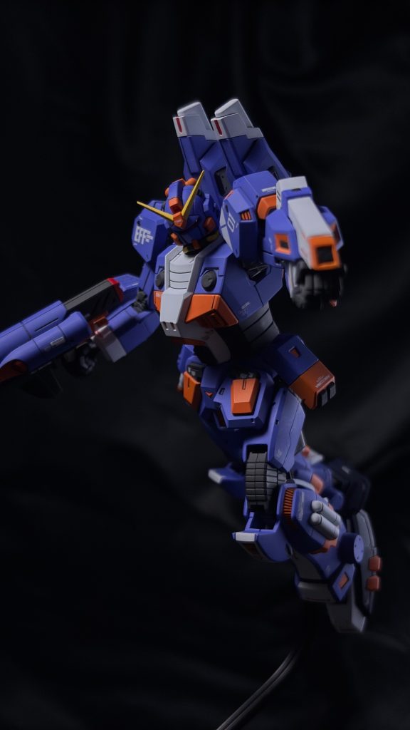 HG 水中型ガンダム–5枚目/制作者：よつうさ