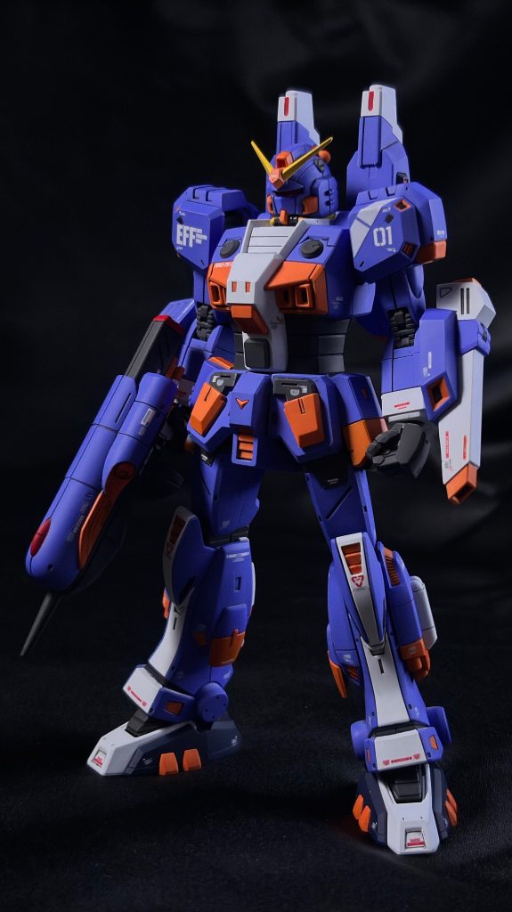 HG 水中型ガンダム–3枚目/制作者：よつうさ