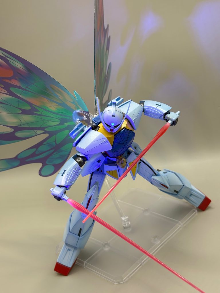 最後は、月光蝶を呼ぶんじゃない！でおなじみの月光蝶です。こちらはプレバンのエフェクトを付けただけ。…ですが、サイズ感といい、色合いといい迫力倍増なので購入必須です！唯一の難点は必死にマスキングしたナノマシン解放用の背中がアタッチメントで完全に隠れること(笑)