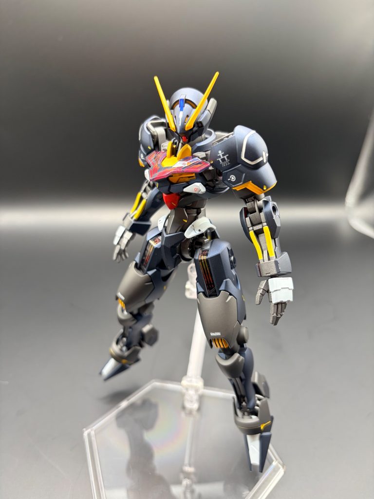 ガンダムルブリス改修型全体的にヘイズルに合わせる色にしています。