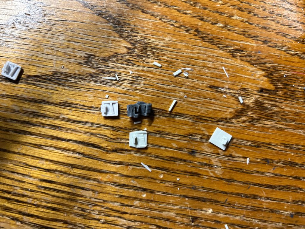 甲パーツ案はストライクからの使いました。
