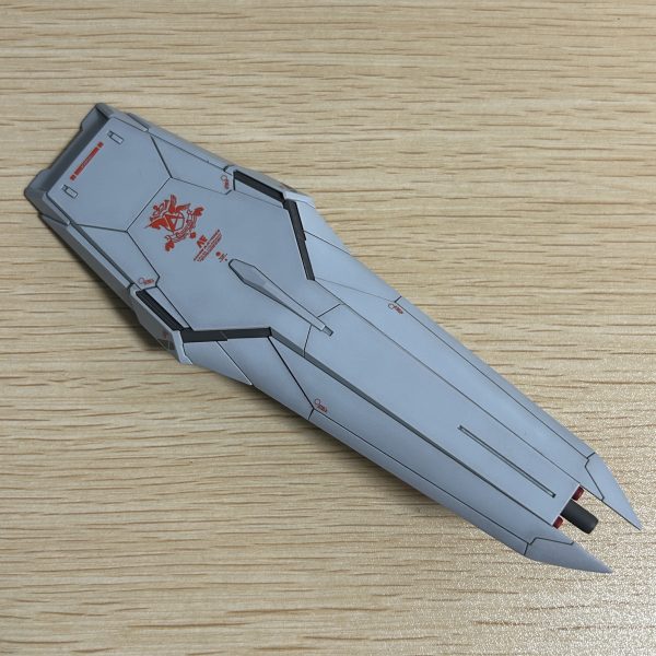 今回は武器とシールドを色々と塗装時に塗り分けをしてみました。（3枚目）